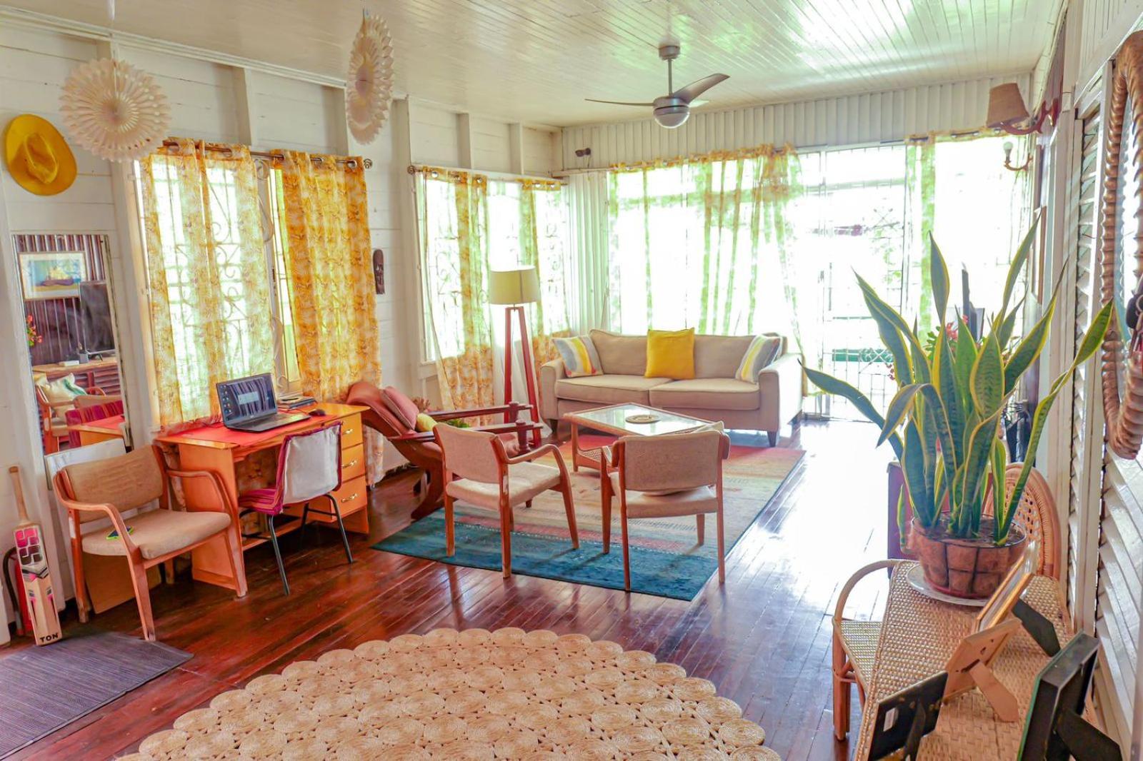 Smith'S Homestay Georgetown Bagian luar foto